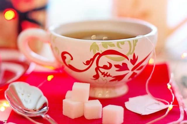 10 Holiday teas