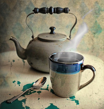 The Beauty of Antique Teapots. ‍